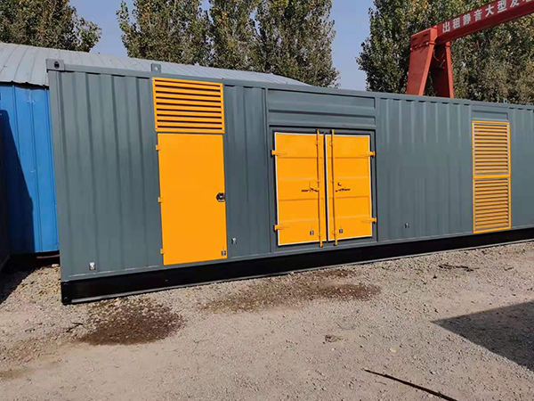松山湖管委会300kw 柴油发电机组用多大的空气开关？